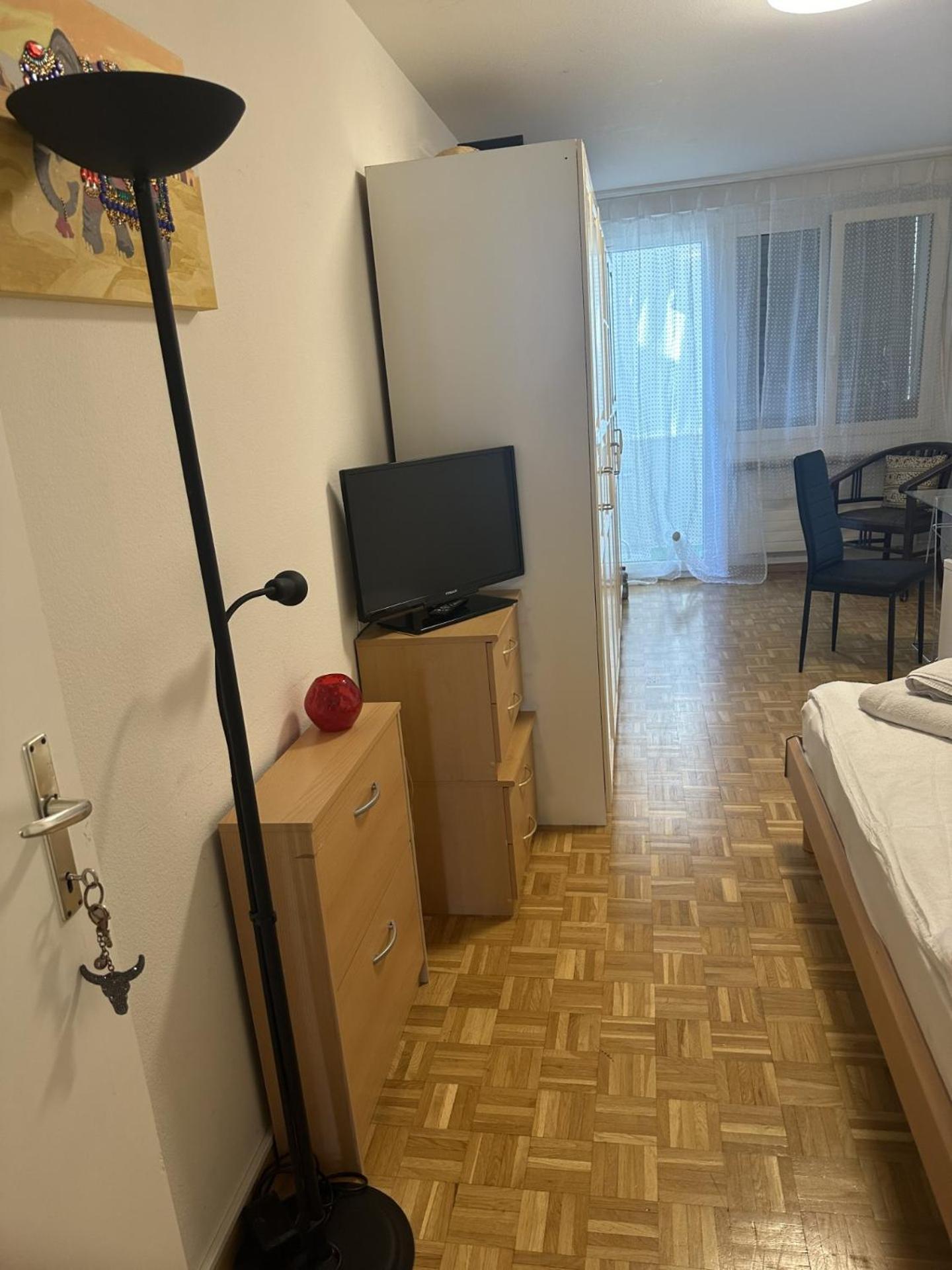Schoenes Zimmer In Der City בזל מראה חיצוני תמונה