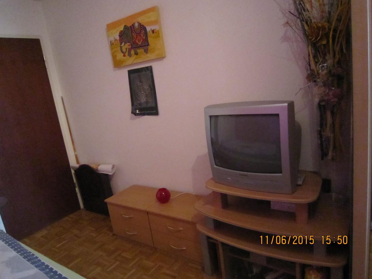 Schoenes Zimmer In Der City בזל מראה חיצוני תמונה